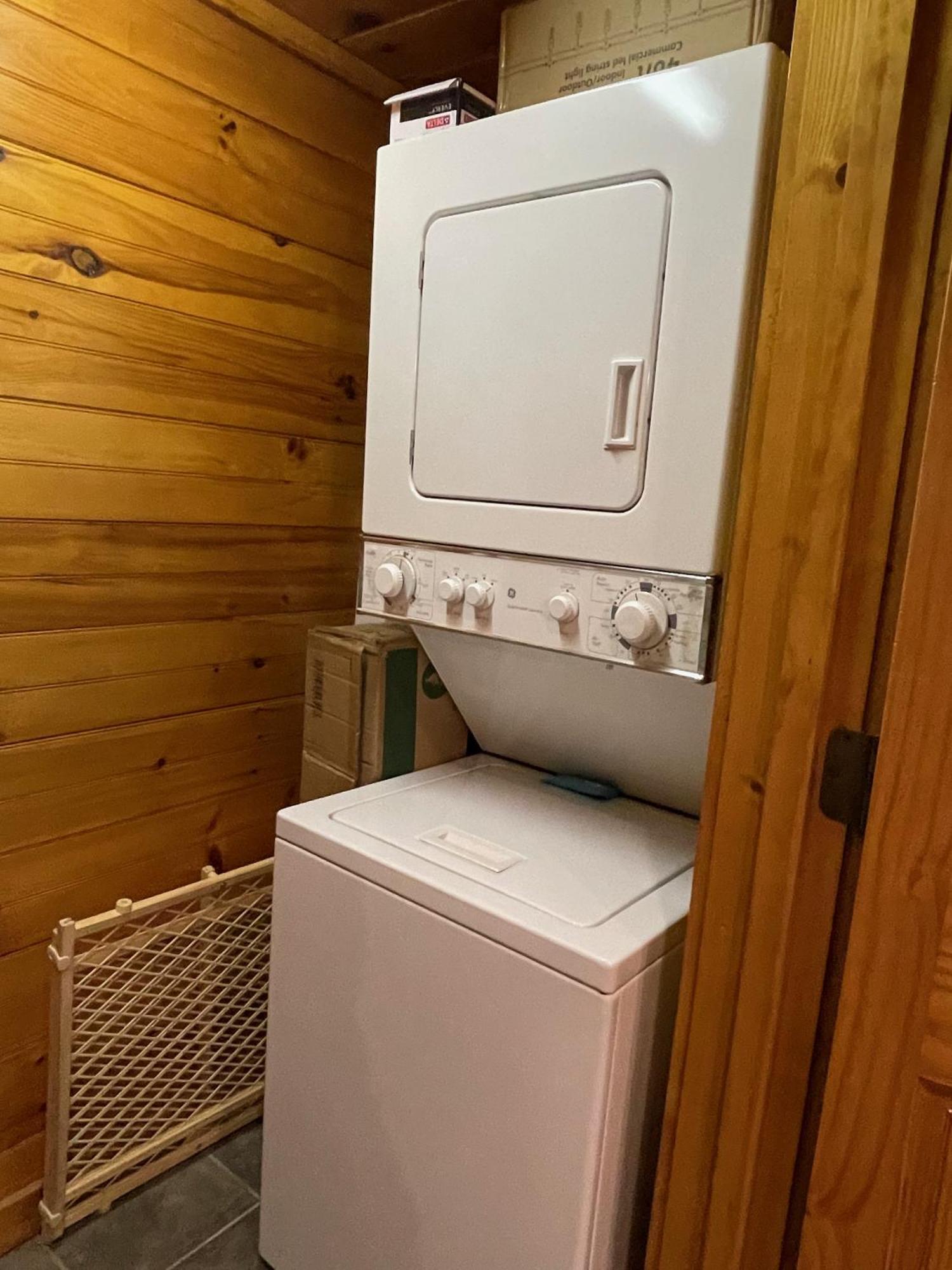Spacious Resort Log Cabin, Easy Drive, Hot Tub, Arcade Gameroom, Mountain Vibe Gatlinburg Exterior foto